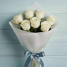 Букет 7 Белых роз Эдлесс Лав в Казгулаке