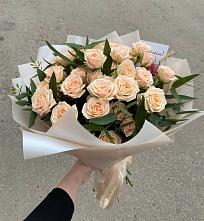 Букет Кремовые розы Латте в Казгулаке