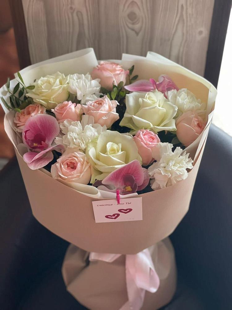 Букет цветов из: Орхидеи, Розы и Гвоздики в Казгулаке