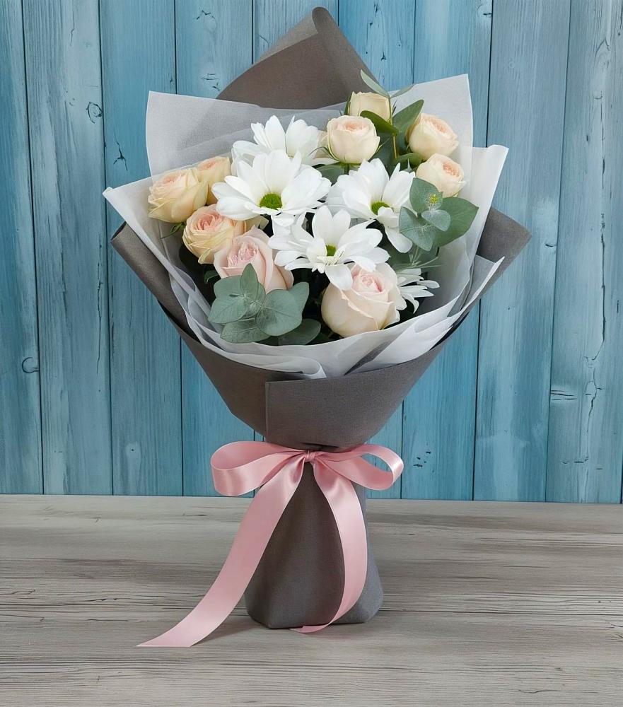 Букет цветов из: Хризантемы и Розы в Казгулаке