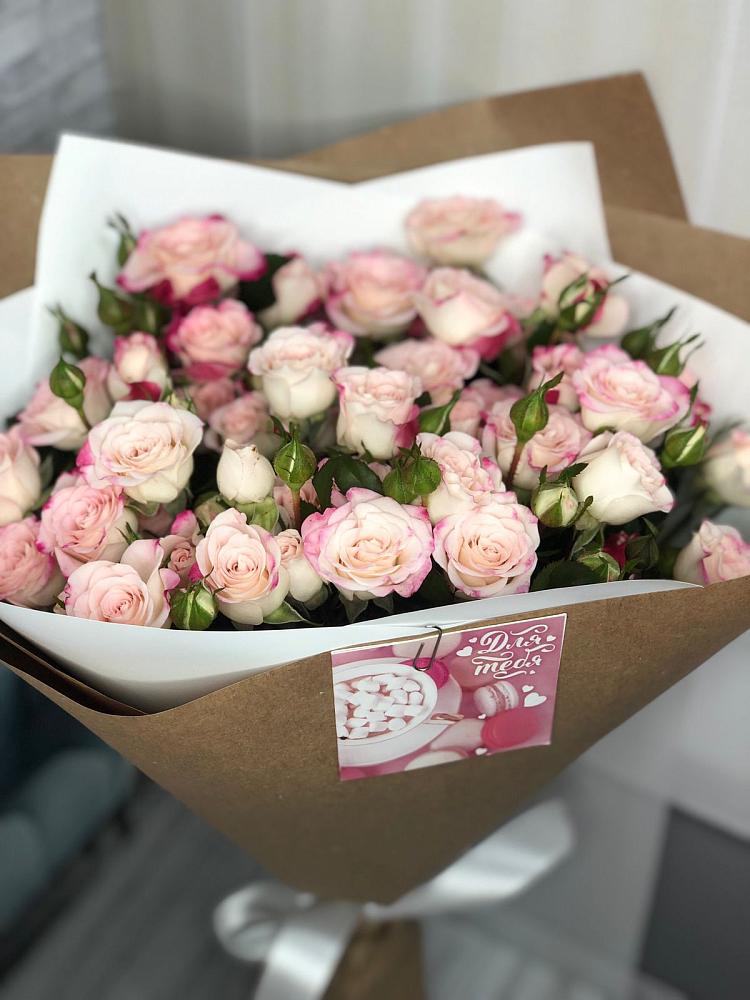 Букет цветов из: Розы в Казгулаке