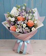 Букет цветов из:  Лизиантусы, Розы, Альстромерии и Гипсофила в Казгулаке