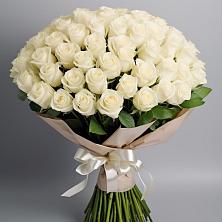 Букет 101 беля роза Белоснежка в Казгулаке