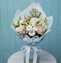 Букет цветов из:  Розы и Лизиантусы в Казгулаке