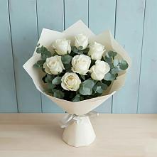 Букет Белые розы в Эвкалипте в Казгулаке